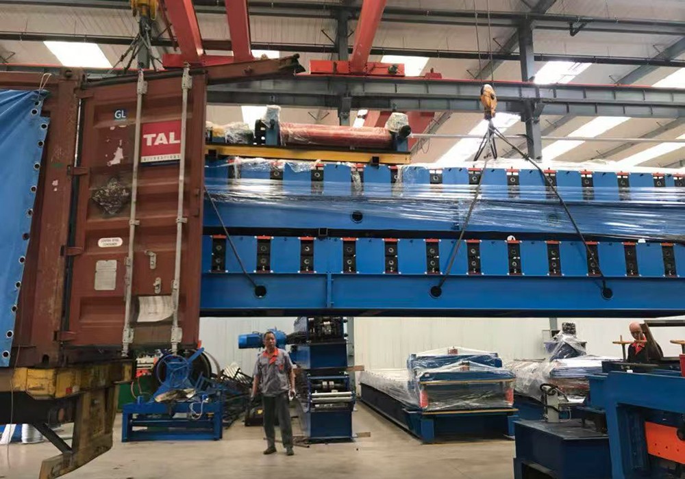 High Speed Guardrail Roll Forming Machine
