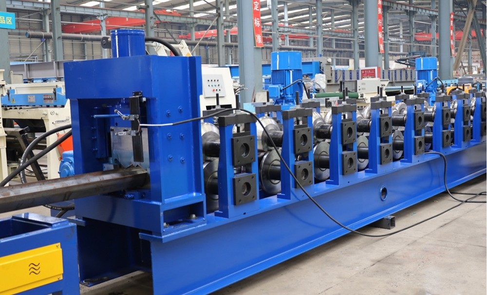 High Speed Guardrail Roll Forming Machine