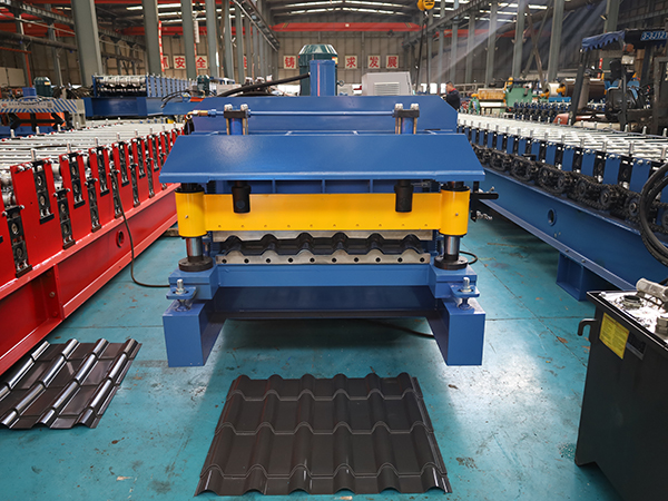 Steel roof panel roll forming line